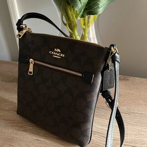 Coach signature cross body